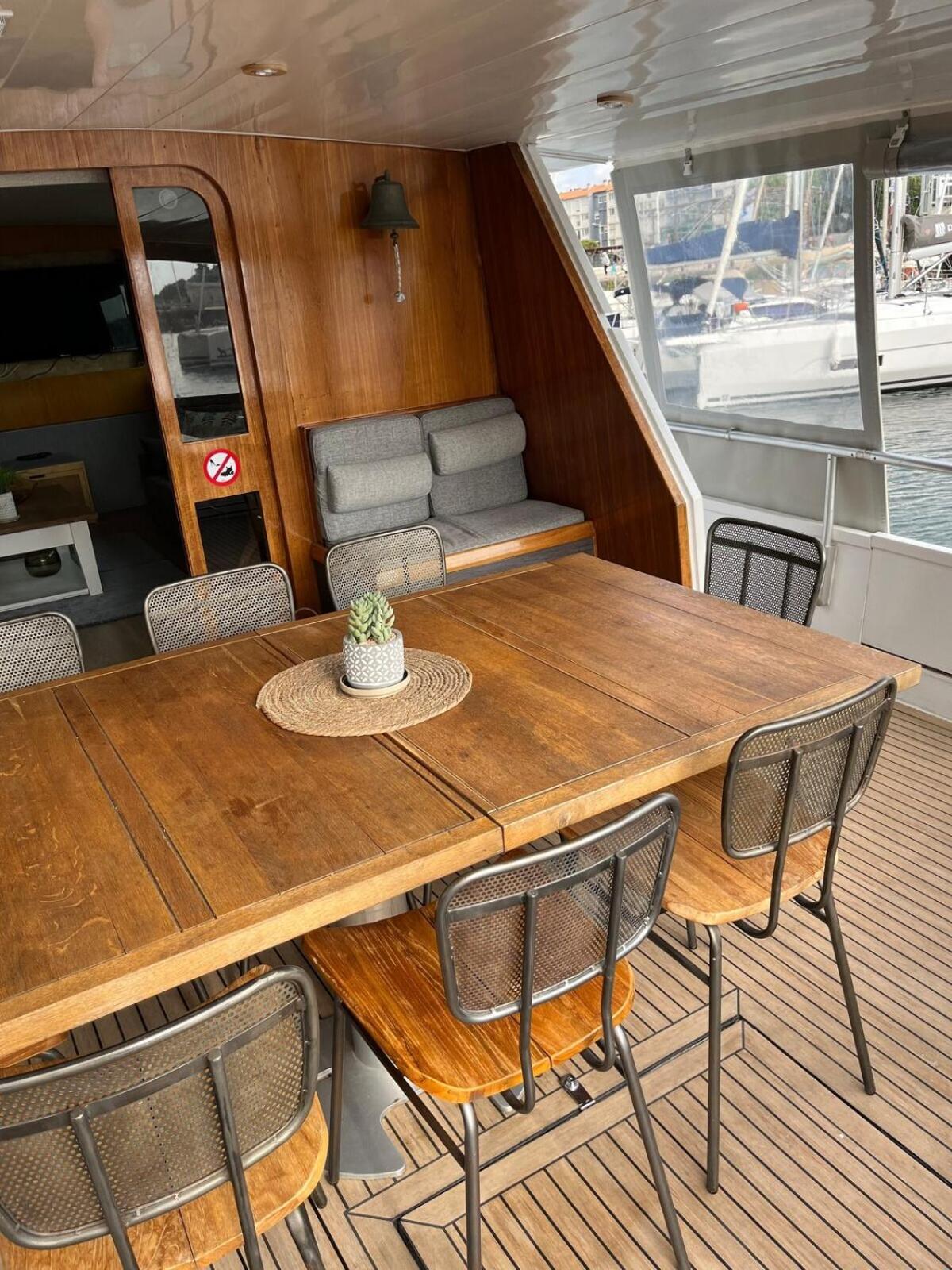 ホテル Yacht Aquamarina Vieux Port La Rochelle ラ・ロシェル エクステリア 写真