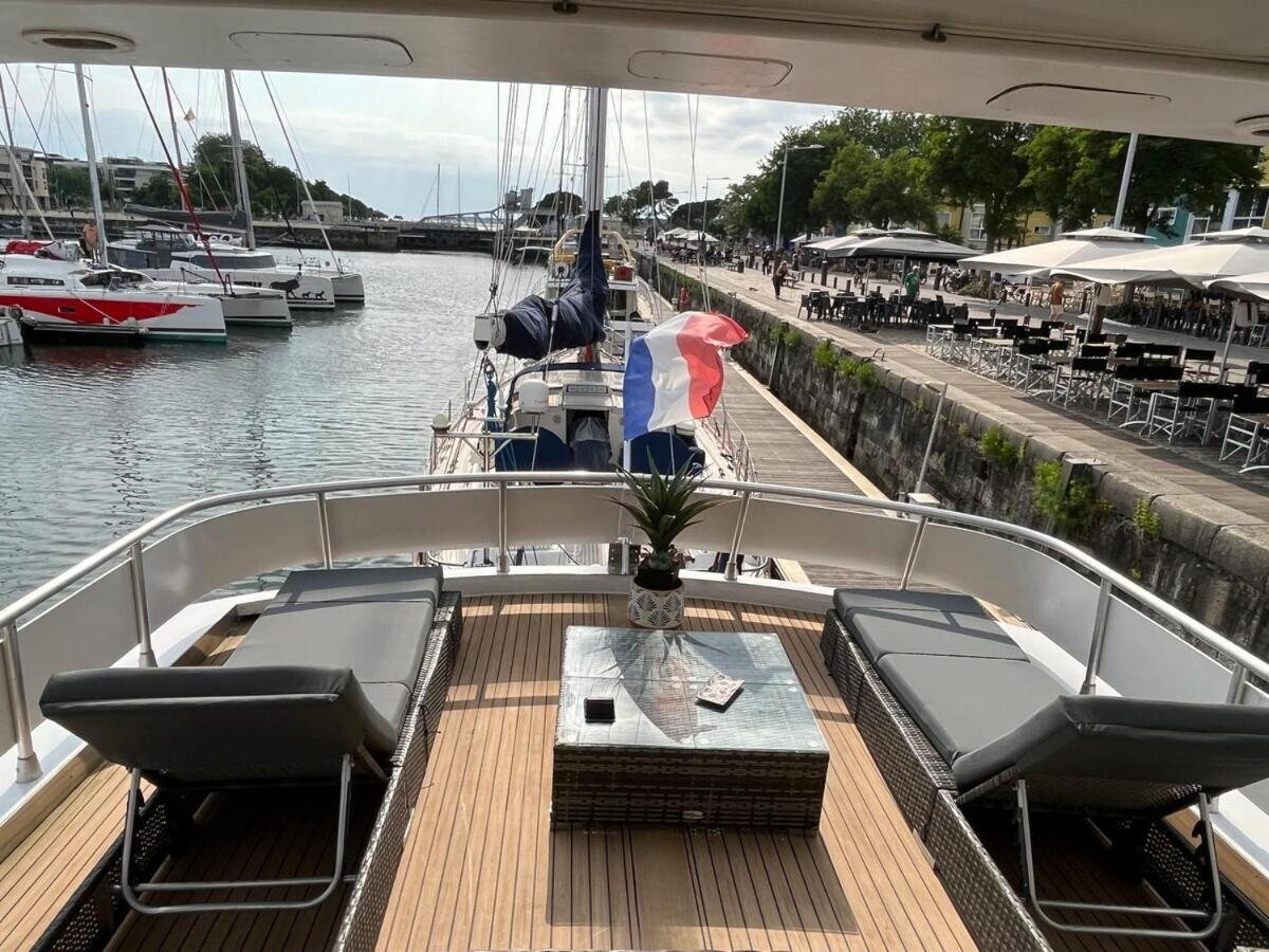 ホテル Yacht Aquamarina Vieux Port La Rochelle ラ・ロシェル エクステリア 写真
